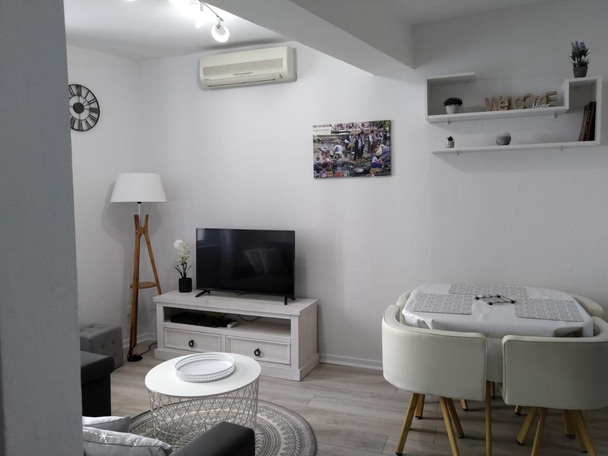 Apartamento Flots De L Isle LʼIsle-sur-la-Sorgue Exterior foto